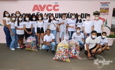 Projeto Tampinhas do Amor, da Escola Estadual José Antônio Santana da cidade de Guaraci - SP