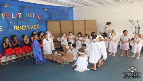 Auto de Natal das crianças da Creche Cidade da Imaculada Olimpia-SP 