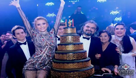 Aniversário de 15 anos da Valentina Aidar Piton-Olimpia-SP PARTE 2