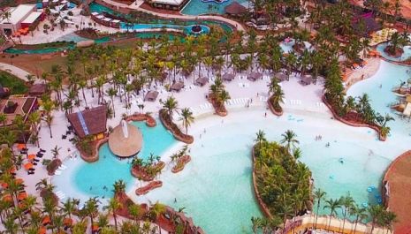 Hot Beach Olímpia anuncia desconto especial de aniversário  Complexo turístico lança promoção relâmpago com 50% de desconto