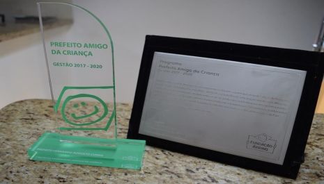 Olímpia ganha o selo “Prefeito Amigo da Criança”