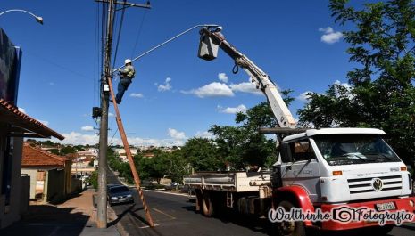 Nova iluminação de LED é instalada nas Cohab I e II e região central