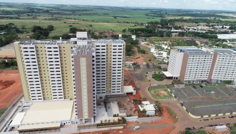 Multipropriedade Grupo Ferrasa entrega Hot Beach Suites com upgrade