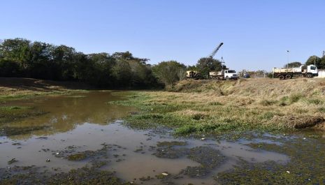 Captação de água recebe operação de limpeza para melhoria no abastecimento