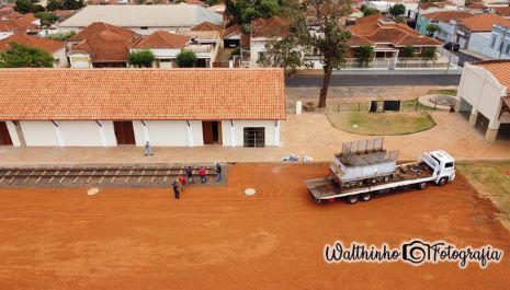 Locomotiva volta para a Estação Ferroviária em Olímpia