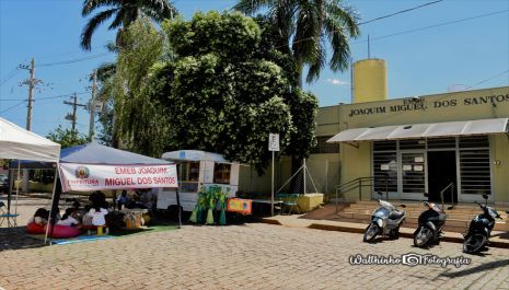 Projeto Carreta Literária já percorreu 20 escolas municipais beneficiando mais de 5 mil alunos
