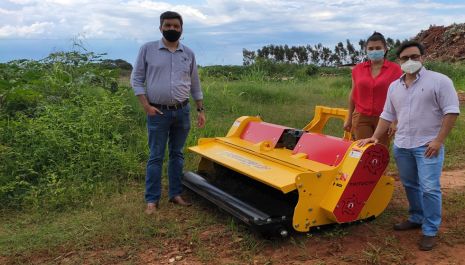 Olímpia recebe picador de massa verde para produção de adubo