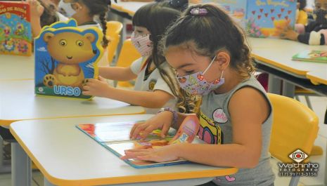 Primeira semana do ano letivo 2022 da rede municipal registra cerca de 60% de presença dos alunos