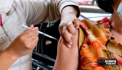 4ª dose passa a ser liberada para nova faixa etária de forma escalonada em Olímpia