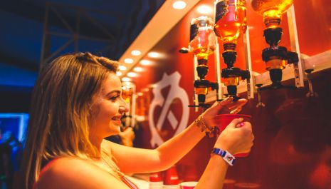 Camarote Premium Café de La Musique conquista o público do OBA Festival pela sofisticação e exclusividade
