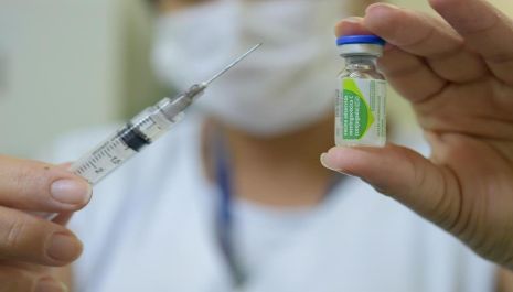 Vacinação contra a Meningite é ampliada para adolescentes de 13 e 14 anos