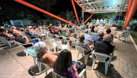 Grupo Escorregando anima o público do ‘Cultura no Coreto’ ao som de chorinho e bossa nova