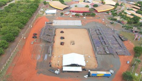 Olímpia Rodeo Music inicia montagem da estrutura da festa no Recinto do Folclore