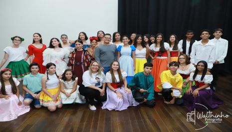 14° Show de Talentos do CEL Centro Estudos de Línguas  Da Escola  EE 