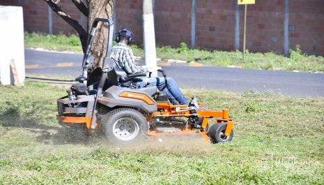 Olímpia adquire novo equipamento para auxiliar nas roçadas e agilizar a manutenção e zeladoria pela cidade