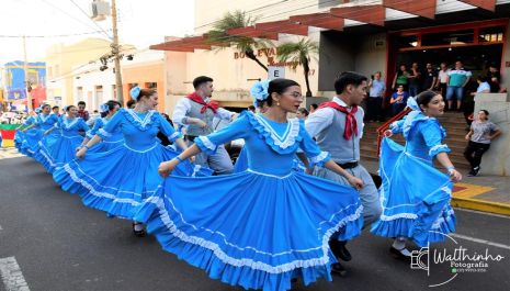 Festival do Folclore leva a cultura de todo o Brasil para as ruas e escolas de Olímpia