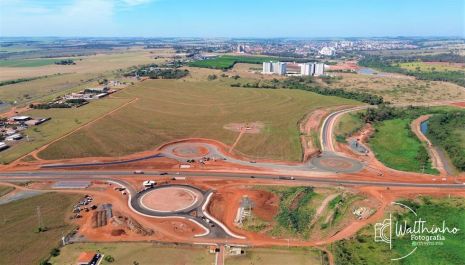  Pavimentação de ruas e obras de infraestrutura beneficiam diversos bairros de Olímpia