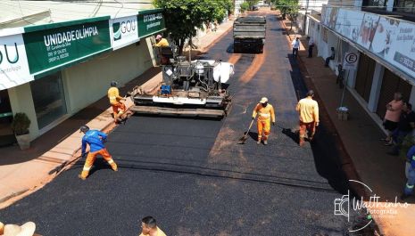 Novas ruas de paralelepípedos recebem pavimentação na região central