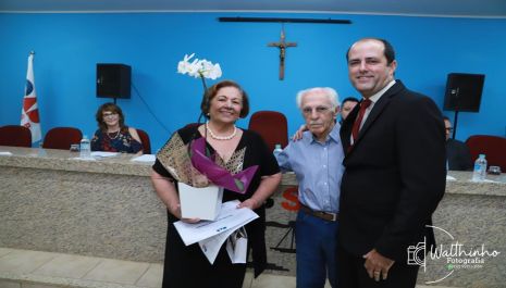 CERIMÔNIA DE ENTREGA DE CREDENCIAIS E DE LÁUREAS DE AGRADECIMENTO  à Doutora Helena de Souza Pereira.