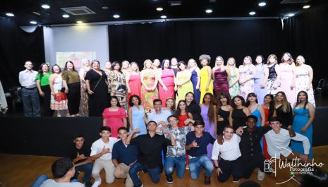 Colação de Grau - E.E. Dona Anita Costa - 9º anos do Ensino Fundamental e 3ª séries do Ensino Médio.