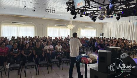 Professores da Rede municipal recebem capacitação e já se preparam para a volta às aulas de 2024