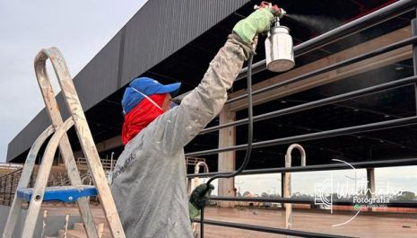 Votu International Rodeo: montagem de megaestrutura mobiliza cerca de 300 profissionais