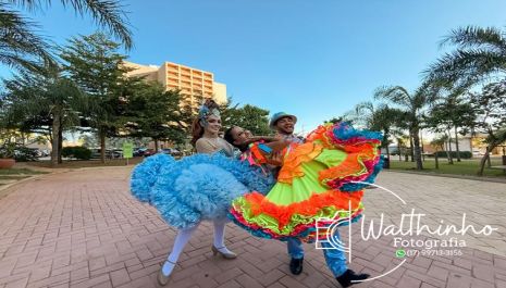 Espetáculo “Cordel 4.0 – A História Continua” estreia neste sábado na Vila Guarani e dá início à temporada junina do Hot Beach