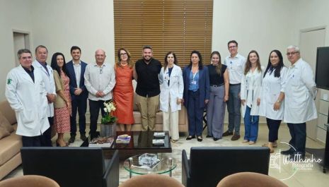 Presidente do Conselho de Fisioterapia e Terapia Ocupacional visita a Famerp