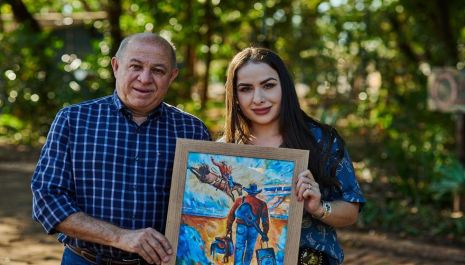 *Artista mineira homenageia os 70 anos da Festa do Peão de Barretos no cartaz oficial da edição 2025*