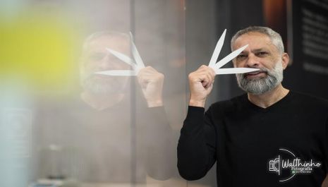 Bloco das cheirosas: perfumista do Boticário dá dicas de fixação de fragrâncias durante o Carnaval