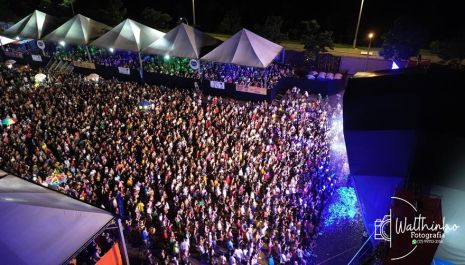 Quase 40 mil pessoas prestigiaram o maior Carnaval de portões abertos do noroeste paulista em Olímpia